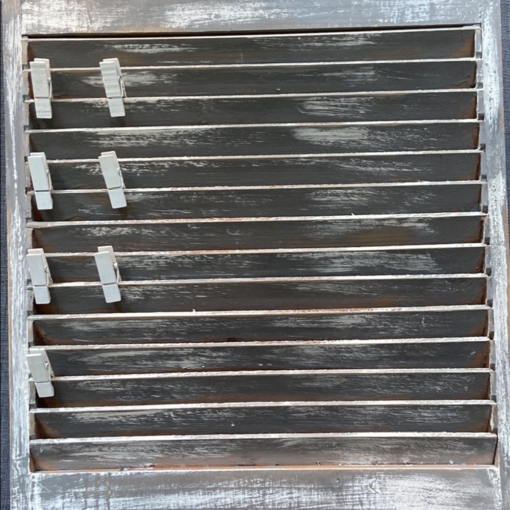 Shutter picture frame